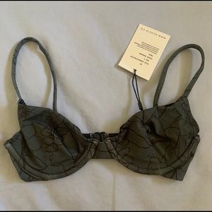 Acacia paradise manhattan